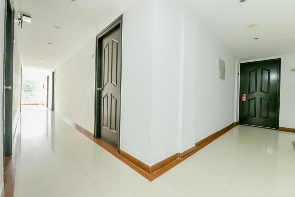 Готель Centre Point Kochi Екстер'єр фото
